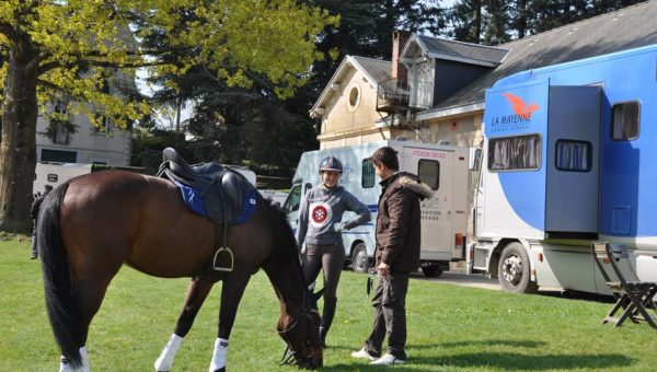 Les astuces de Julie Vigeanel : Gérer son cheval sur un concours de plusieurs jours